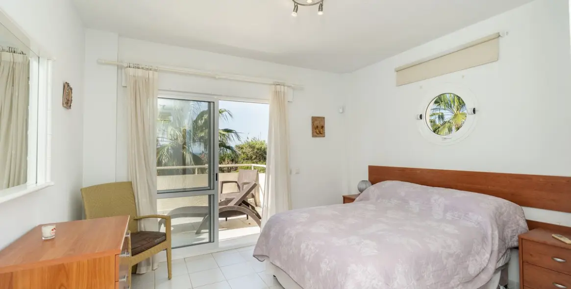 Venta de villa independiente en Marbesa 26