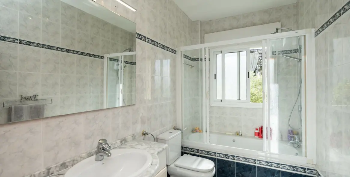 Venta de villa independiente en Marbesa 27