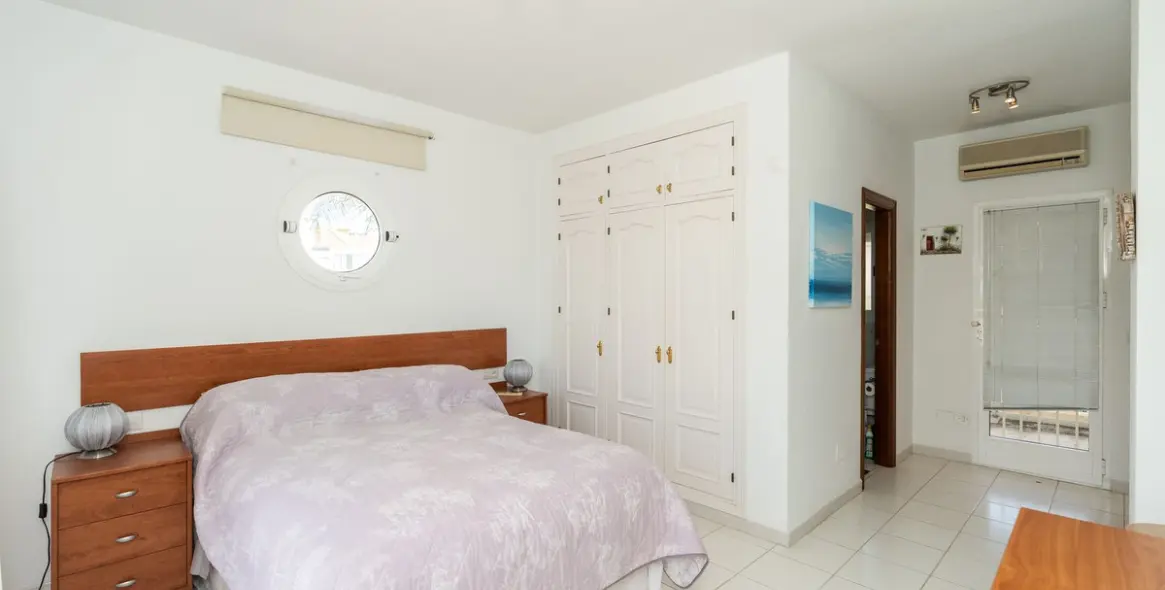 Venta de villa independiente en Marbesa 29