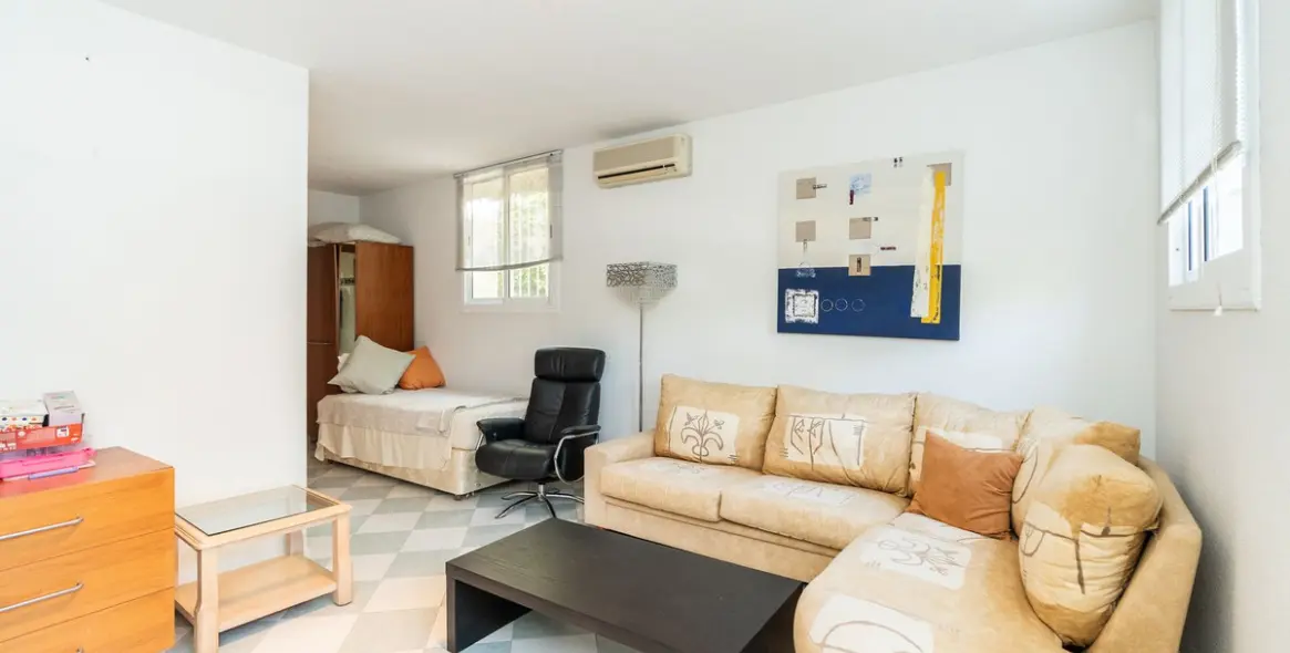 Venta de villa independiente en Marbesa 30