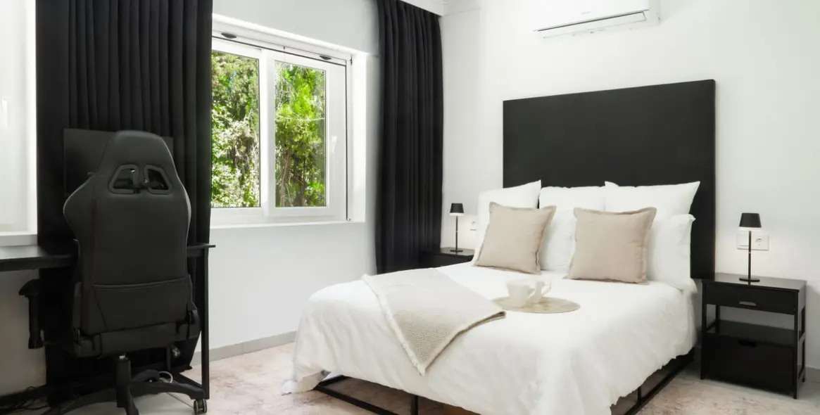 Venta de villa independiente en Estepona 23