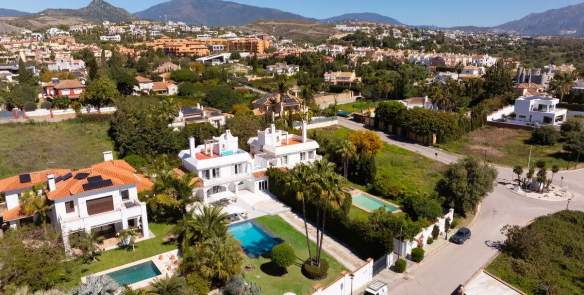Venta de villa independiente en Estepona 46