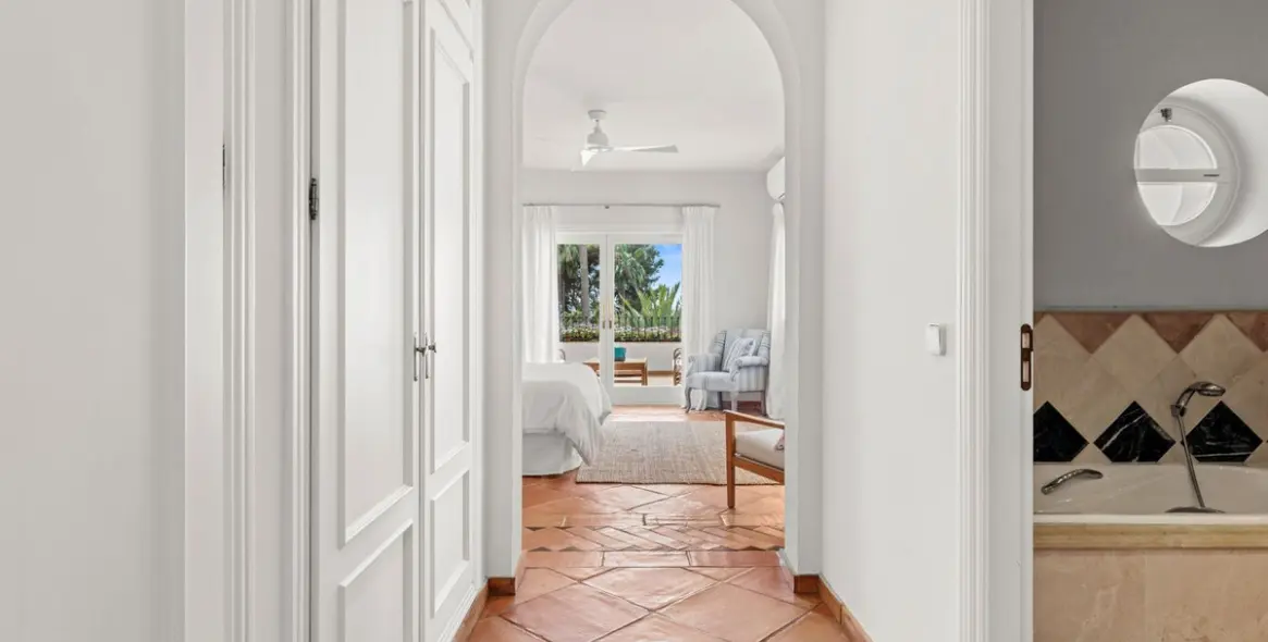 Venta de villa independiente en The Golden Mile 35