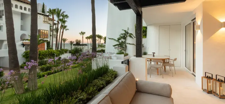 Venta de apartamento en planta baja en The Golden Mile 0