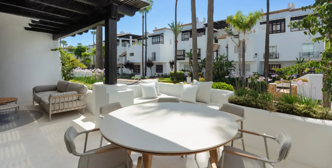 Venta de apartamento en planta baja en The Golden Mile 13