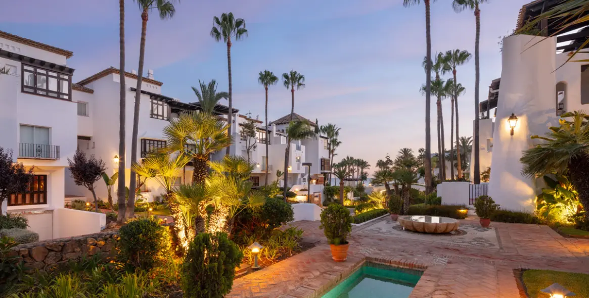 Venta de apartamento en planta baja en The Golden Mile 19