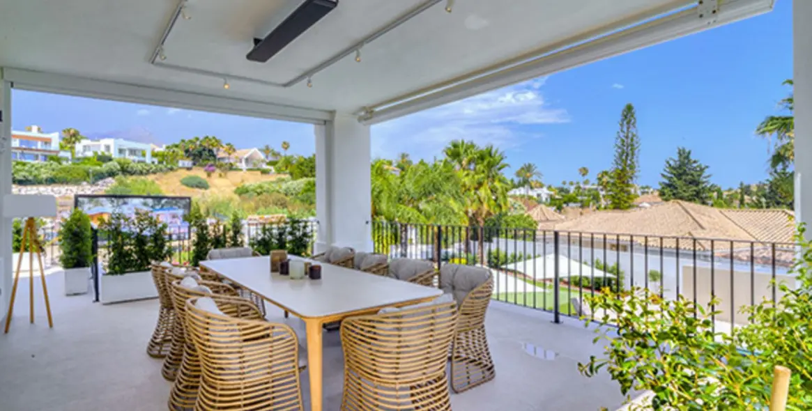 Venta de villa independiente en Nueva Andalucía 14