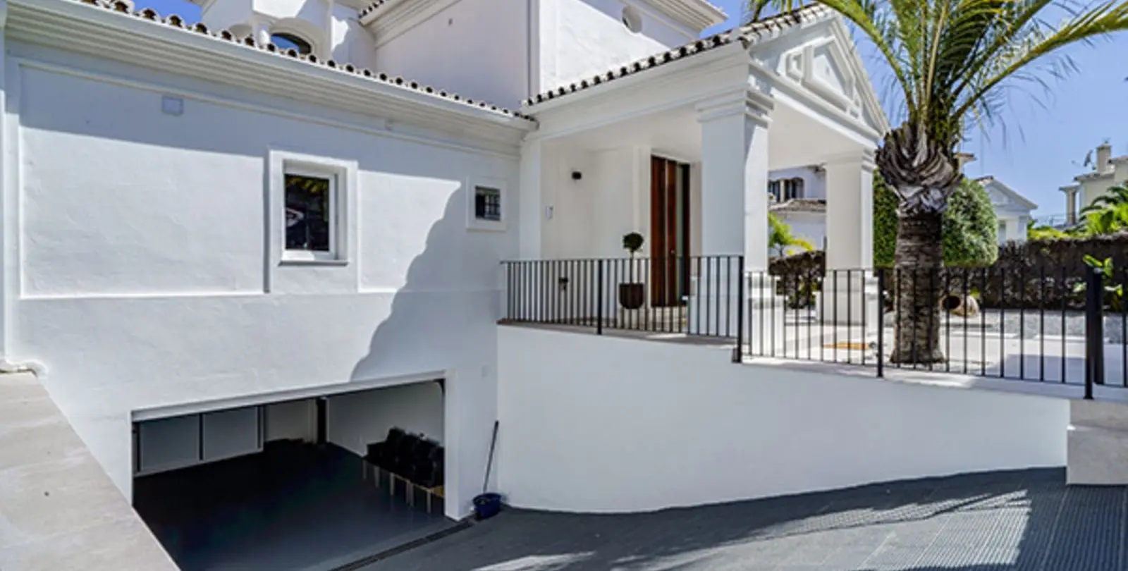 Продажа  отдельно стоящей виллы в Nueva Andalucía 20