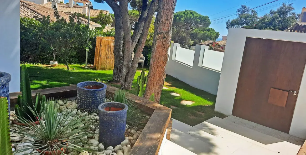 Venta de villa independiente en Elviria 10