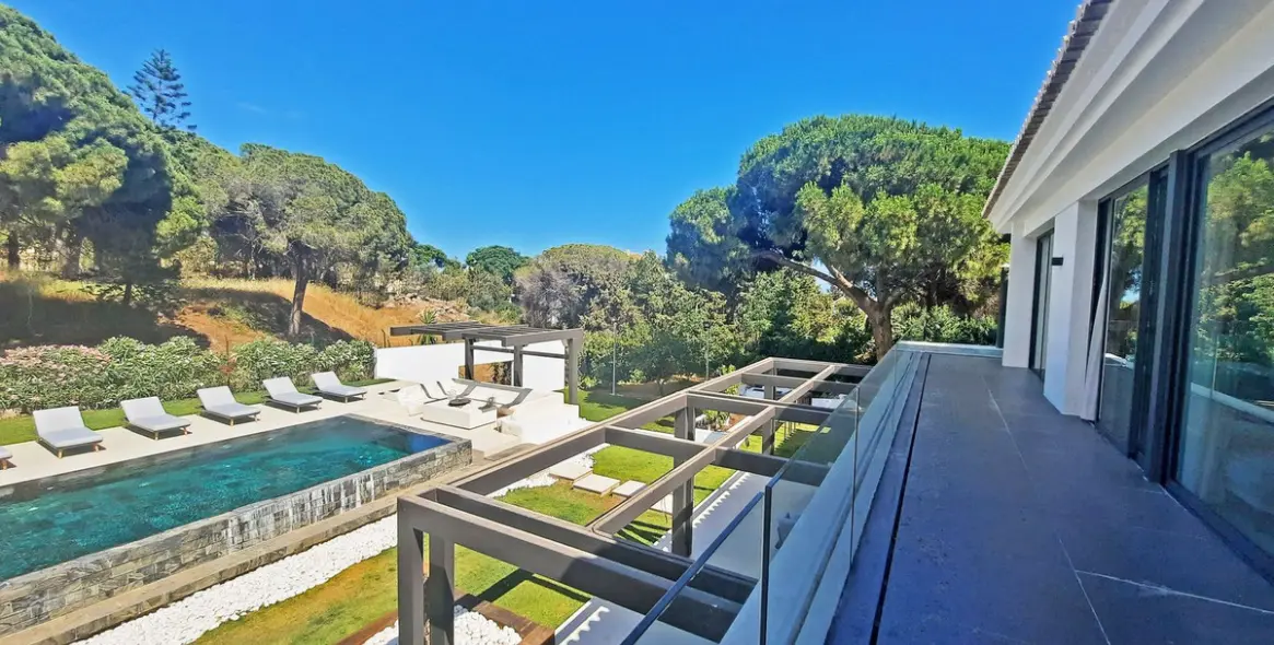 Venta de villa independiente en Elviria 18