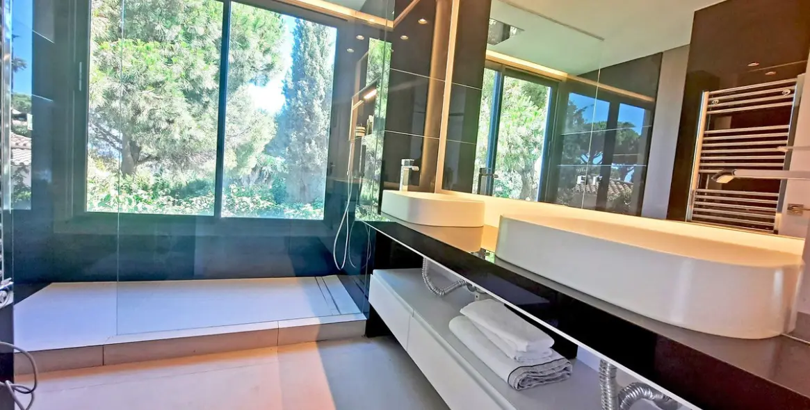 Venta de villa independiente en Elviria 22