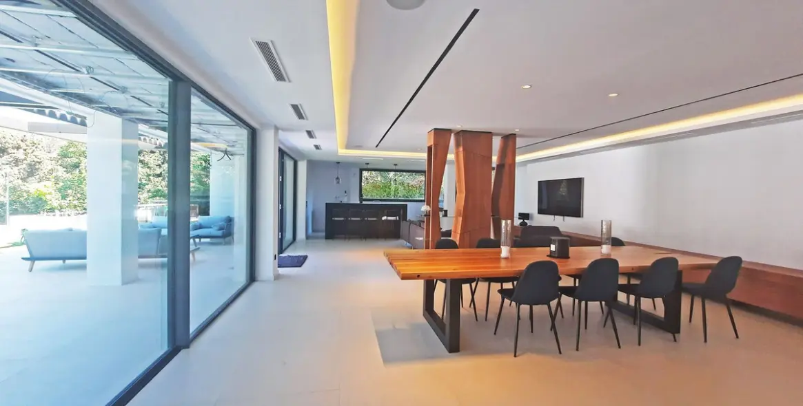 Venta de villa independiente en Elviria 38