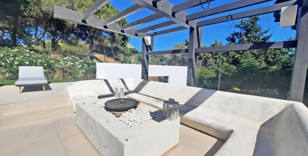 Venta de villa independiente en Elviria 69