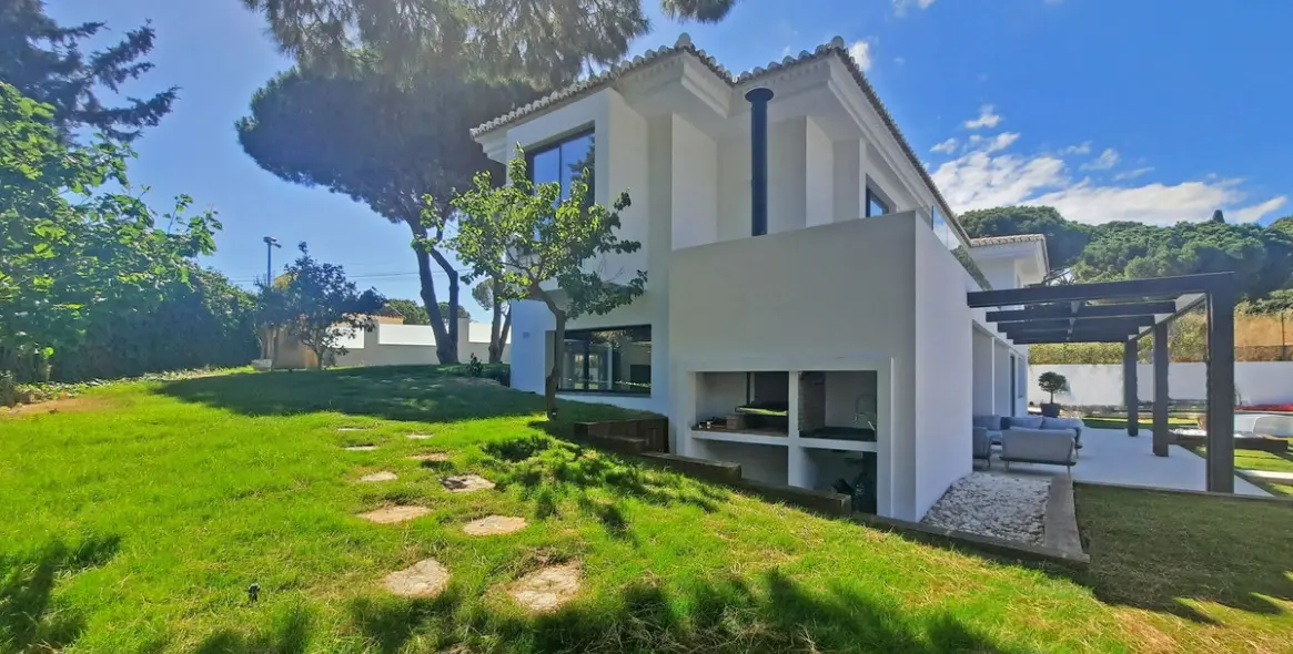 Venta de villa independiente en Elviria 73