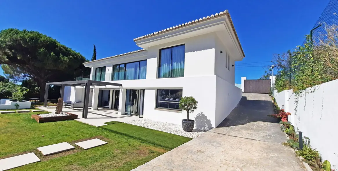 Venta de villa independiente en Elviria 86