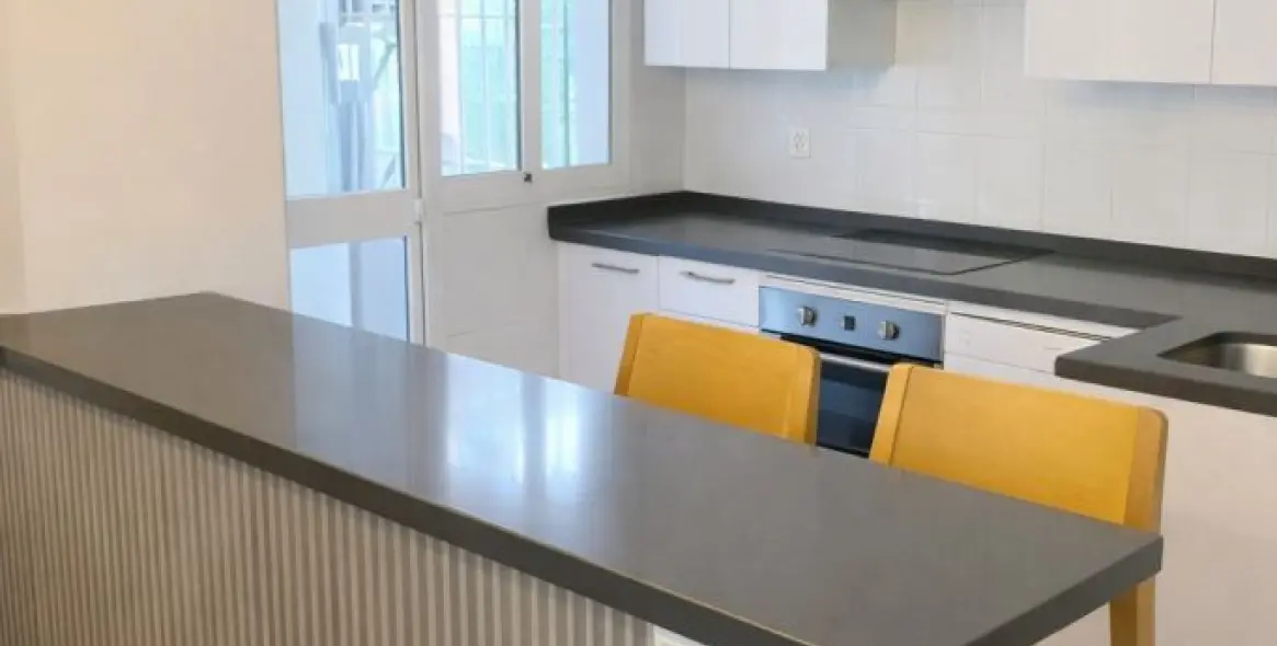 Долгосрочная аренда апартаментов на первом этаже в Marbesa 4