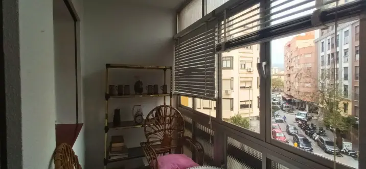 Venta de apartamento en planta media en La Trinidad 0