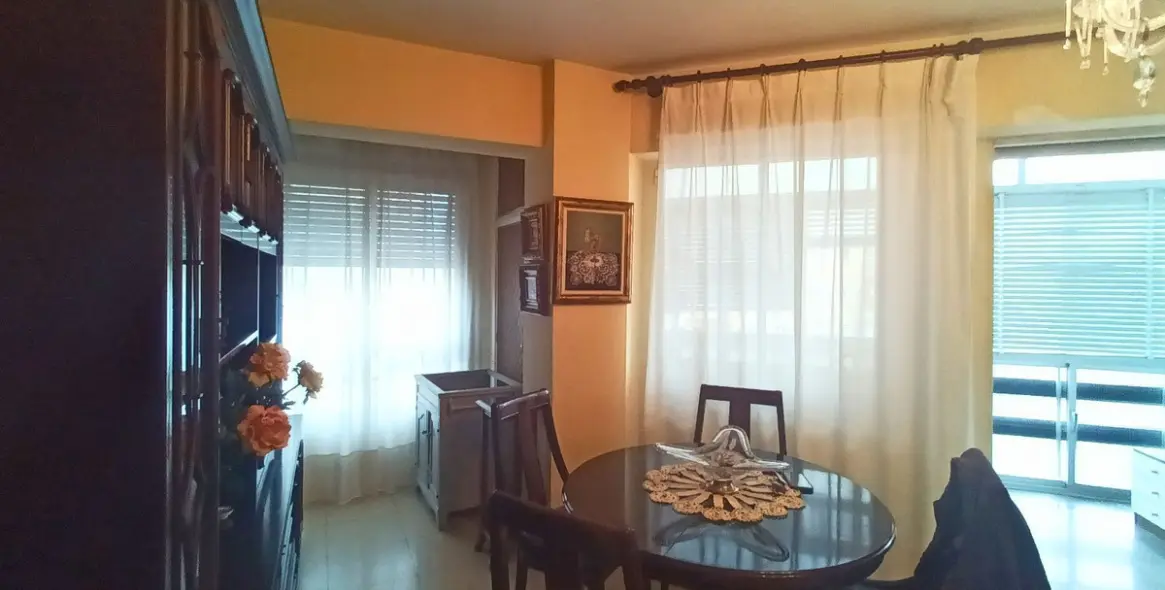 Sale of middle floor apartment in La Trinidad 3
