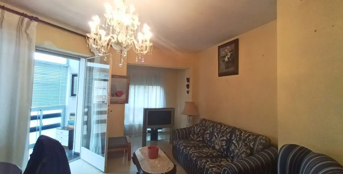 Sale of middle floor apartment in La Trinidad 7