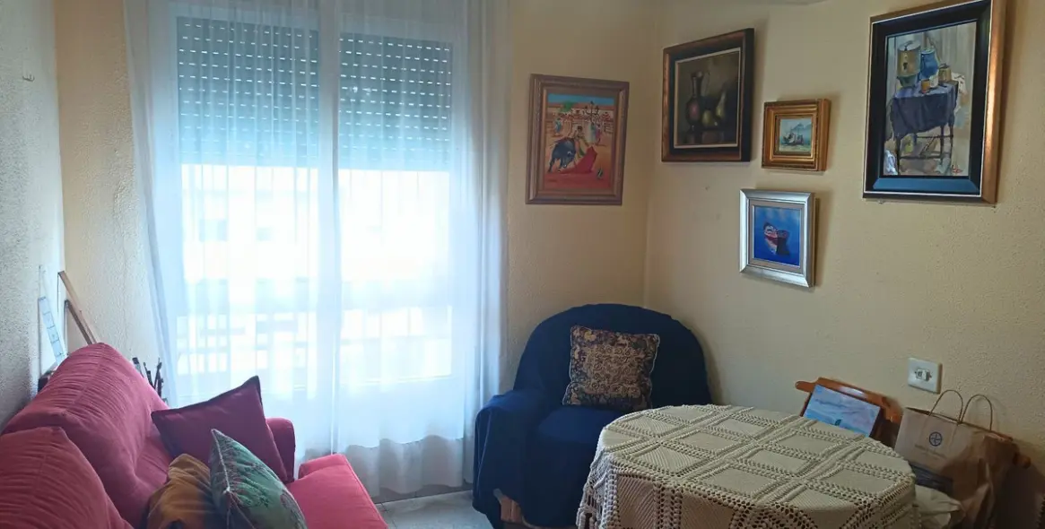 Sale of middle floor apartment in La Trinidad 11