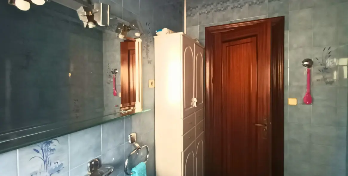 Sale of middle floor apartment in La Trinidad 18