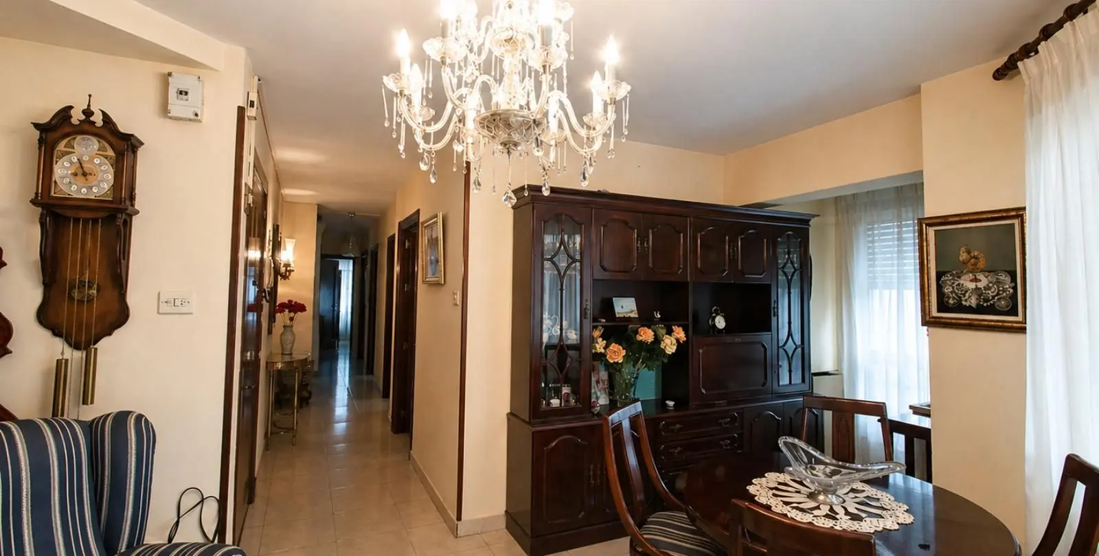 Sale of middle floor apartment in La Trinidad 1
