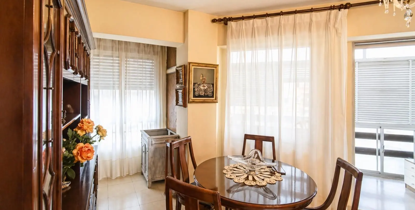 Sale of middle floor apartment in La Trinidad 5