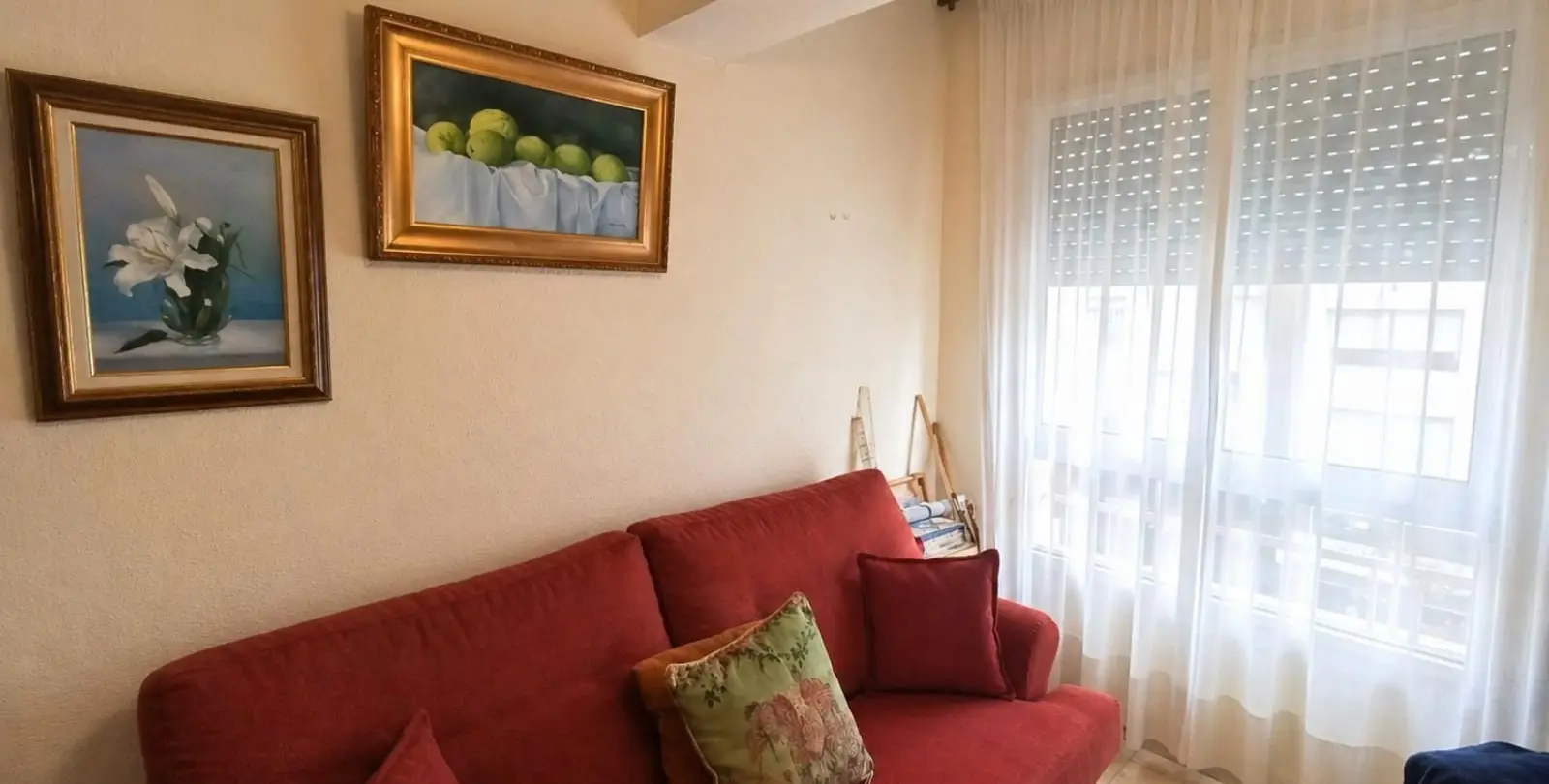 Sale of middle floor apartment in La Trinidad 10