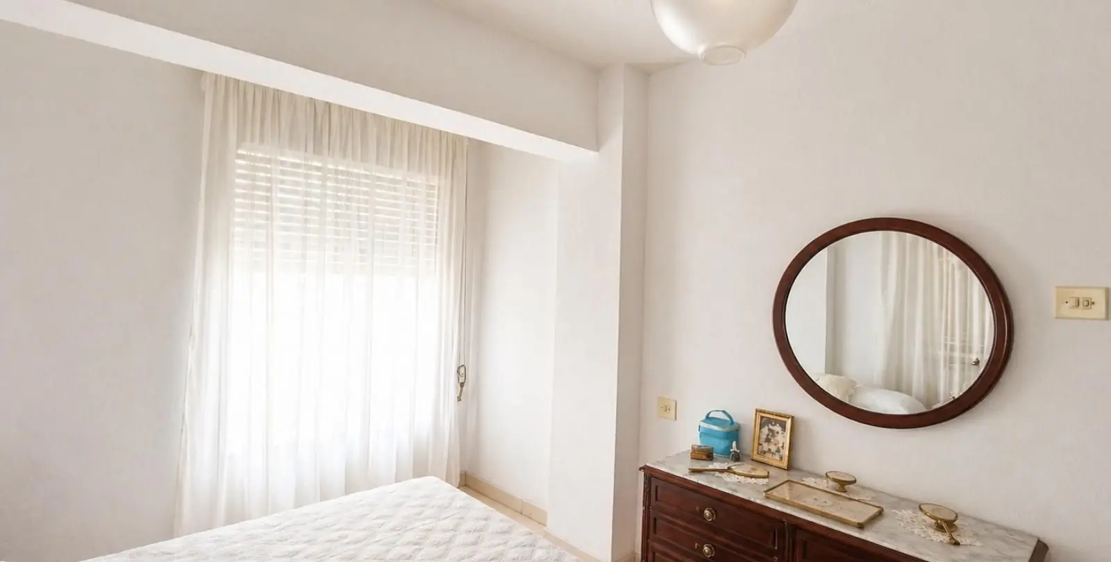 Sale of middle floor apartment in La Trinidad 13