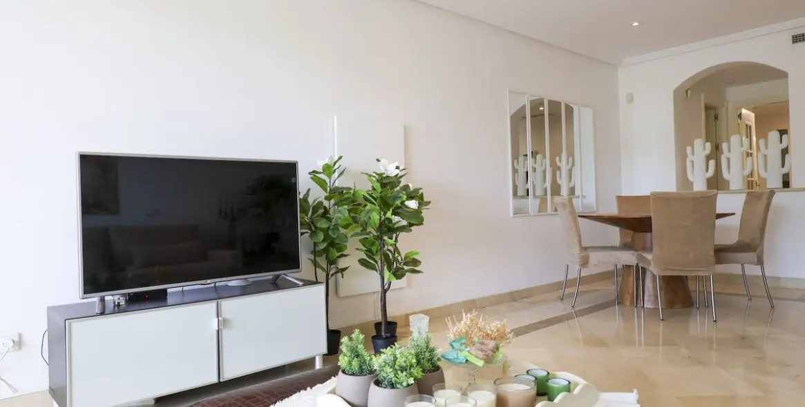 Venta de apartamento en planta baja en Los Arqueros 6