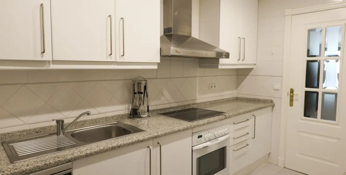 Venta de apartamento en planta baja en Los Arqueros 8