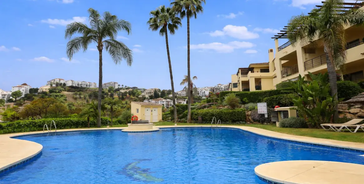 Venta de apartamento en planta baja en Los Arqueros 15