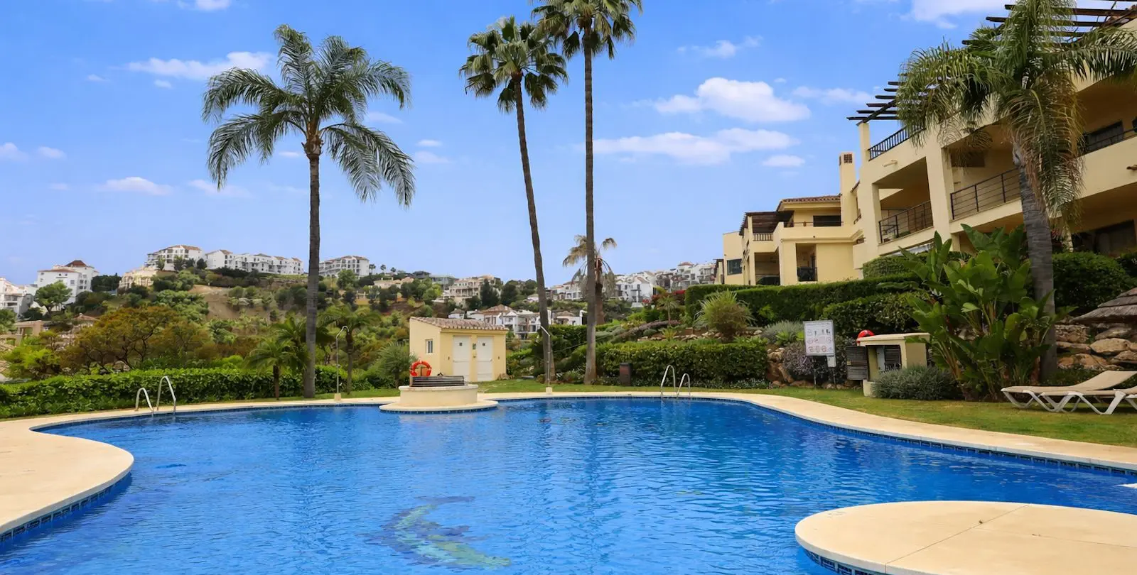 Sale of ground floor apartment in Los Arqueros 15