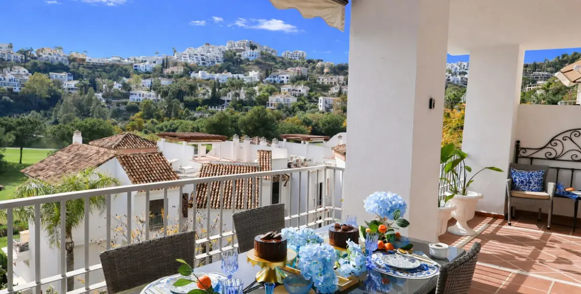 Sale of middle floor apartment in Los Arqueros 1