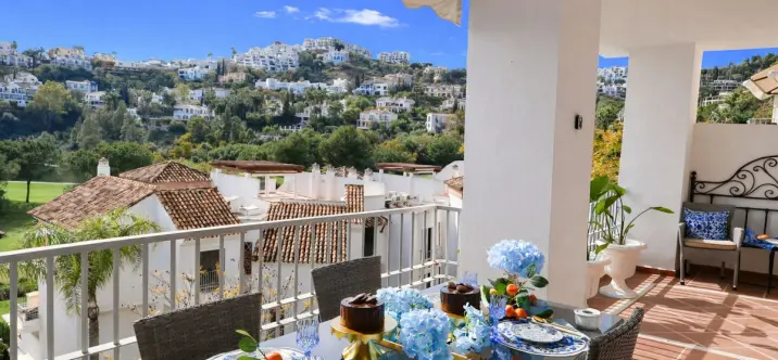 Venta de apartamento en planta media en Los Arqueros 0