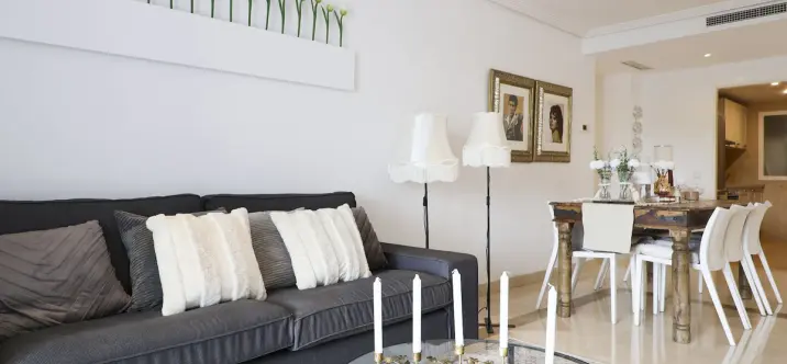 Venta de apartamento en planta media en Los Arqueros 2