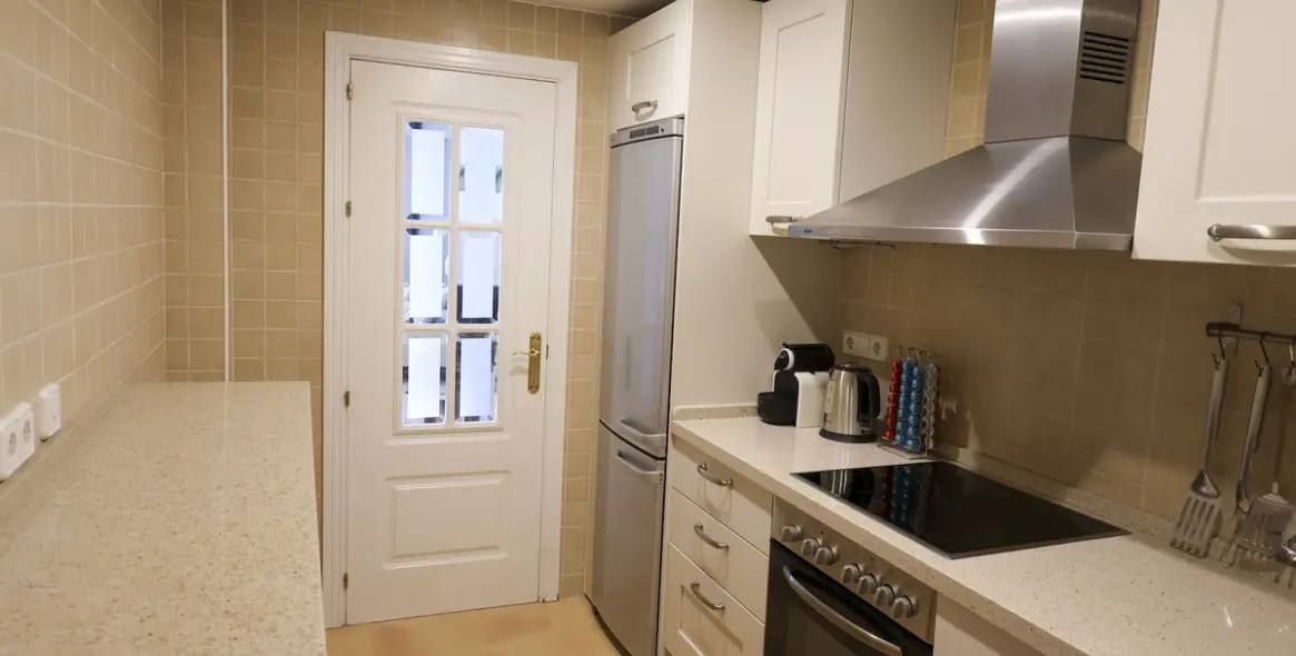 Sale of middle floor apartment in Los Arqueros 6