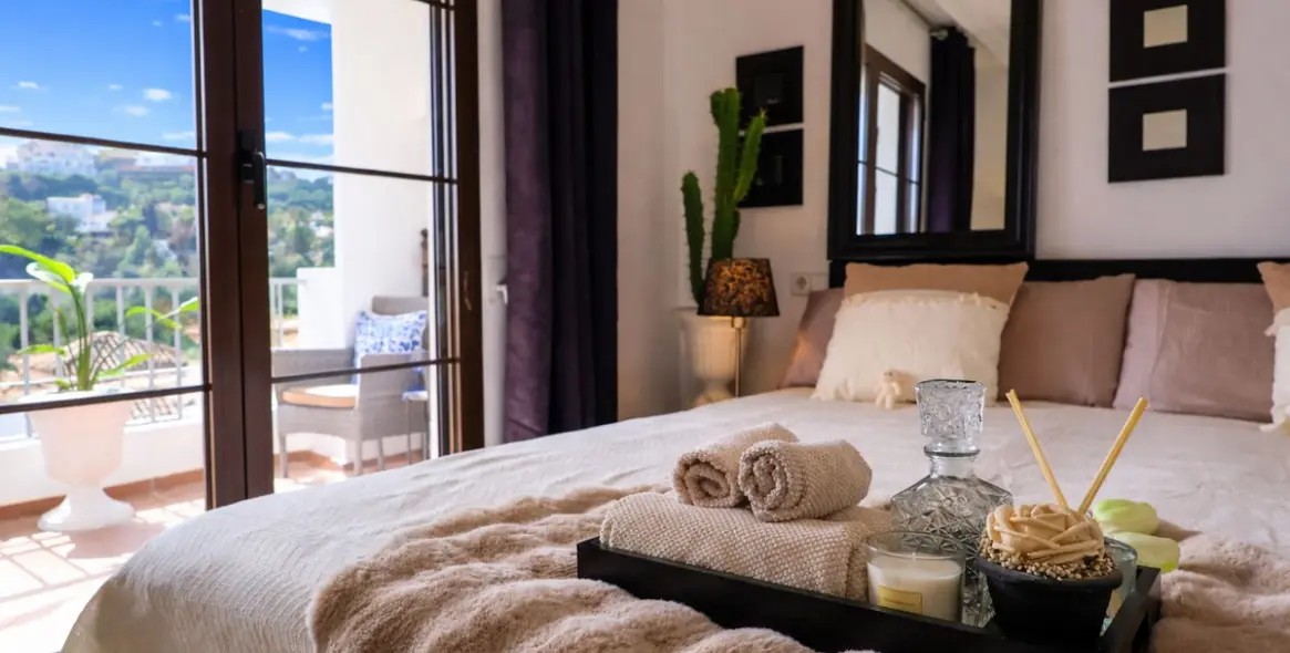 Sale of middle floor apartment in Los Arqueros 7