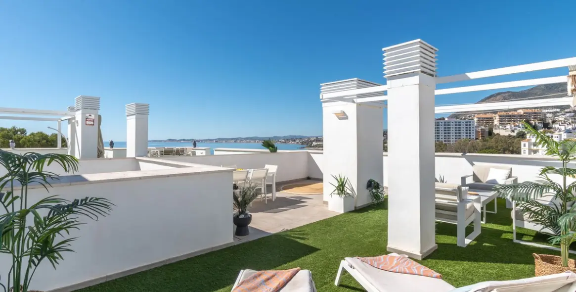 Sale of penthouse in Torrequebrada 3