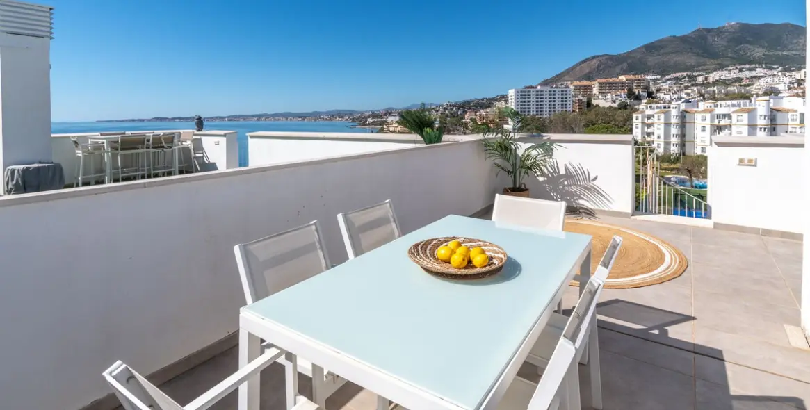 Sale of penthouse in Torrequebrada 32