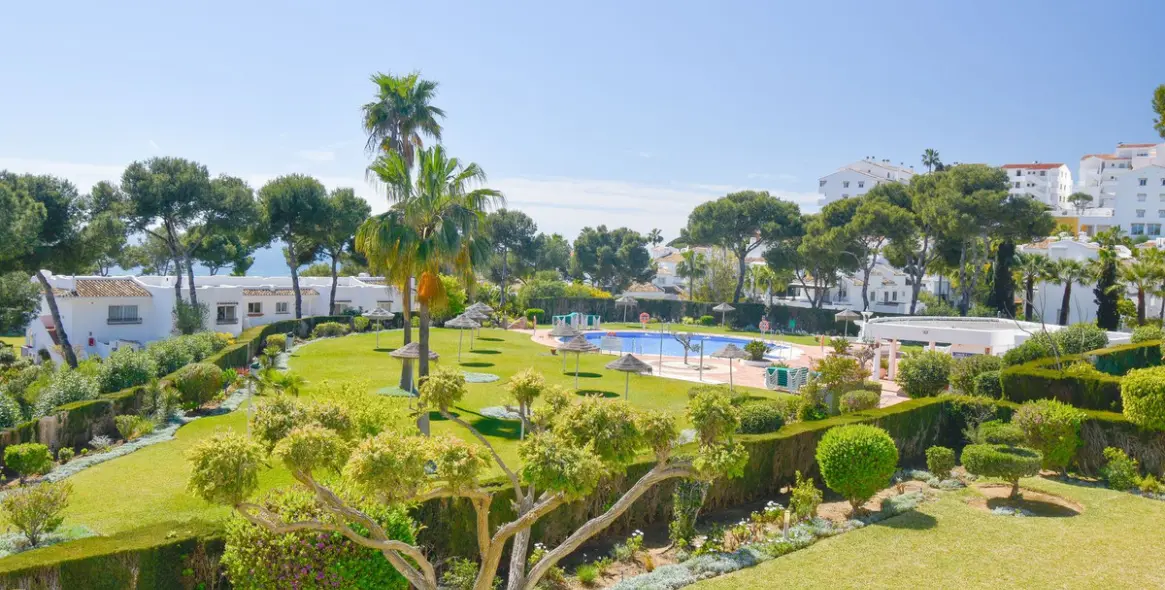 Продажа апартаментов на среднем этаже в Miraflores 1