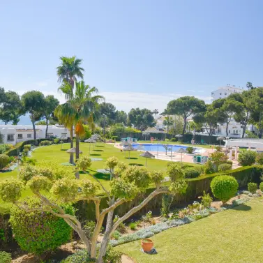 Продажа апартаментов на среднем этаже в Miraflores