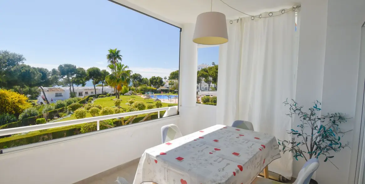 Продажа апартаментов на среднем этаже в Miraflores 6