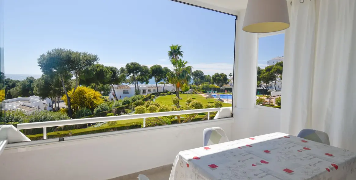 Продажа апартаментов на среднем этаже в Miraflores 7