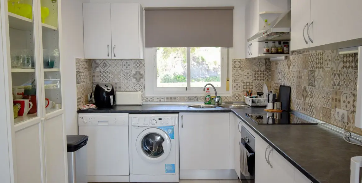 Продажа апартаментов на среднем этаже в Miraflores 10