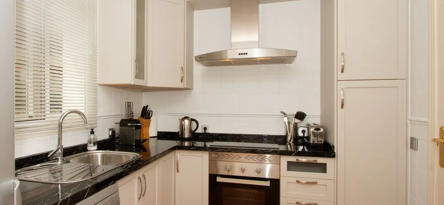 Sale of penthouse in La Mairena 1