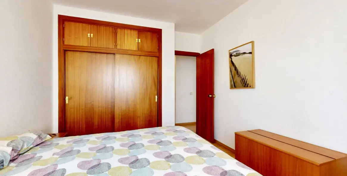 Sale of middle floor apartment in Fuengirola 13