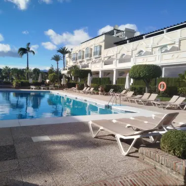 Venta de apartamento en planta baja en Aloha