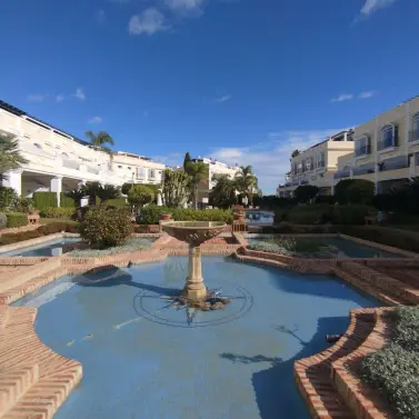 Venta de apartamento en planta baja en Aloha