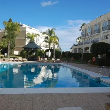 Venta de apartamento en planta baja en Aloha